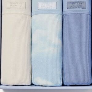 Skims women’s boxer trio